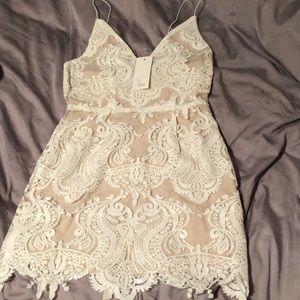 Tobi white lace dress size large